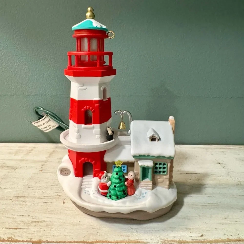 1997 Hallmark Lighthouse Greetings #1 Magic Collector’s Keepsake Ornament